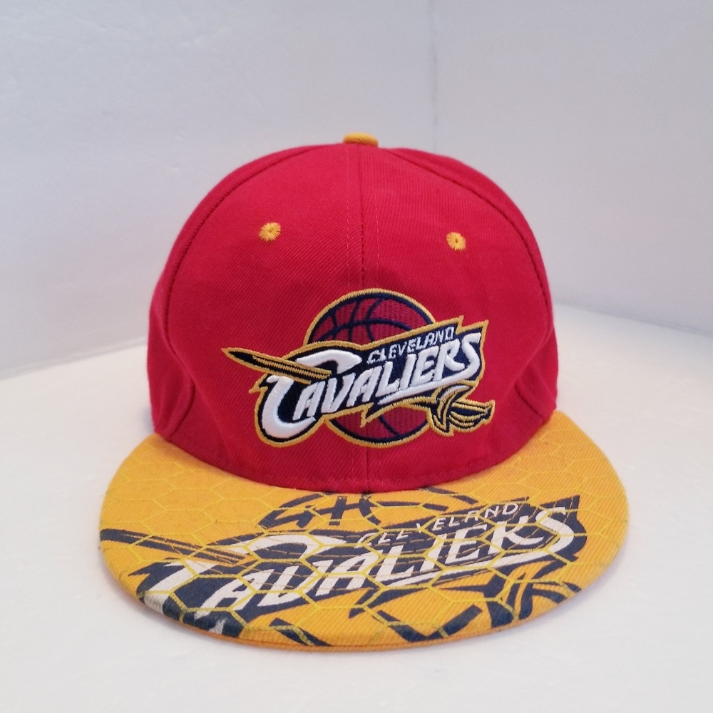 Cleveland Cavaliers Red/Yellow Snapback Men's Hat/Cap. Excellent Used Condition.